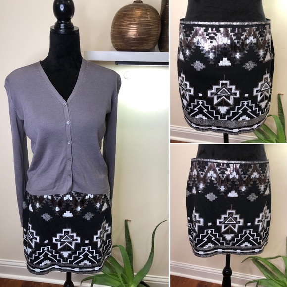 Express Silver Gray Black Sequin Embellished Aztec Mini Skirt Medium - Picture 8 of 8